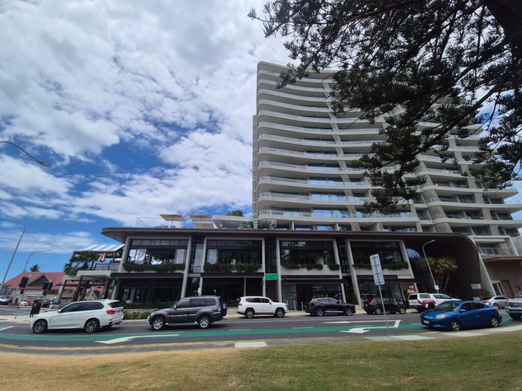 Kirra Beach Hotel