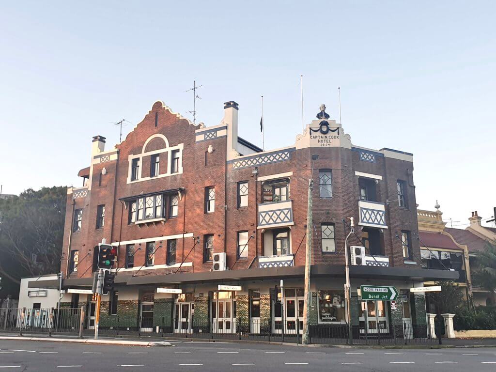 Captain Cook Hotel