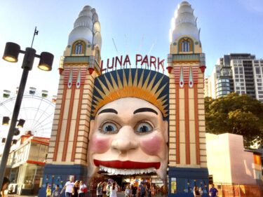 地元で愛され続けるシドニー の遊園地『ルナパーク』