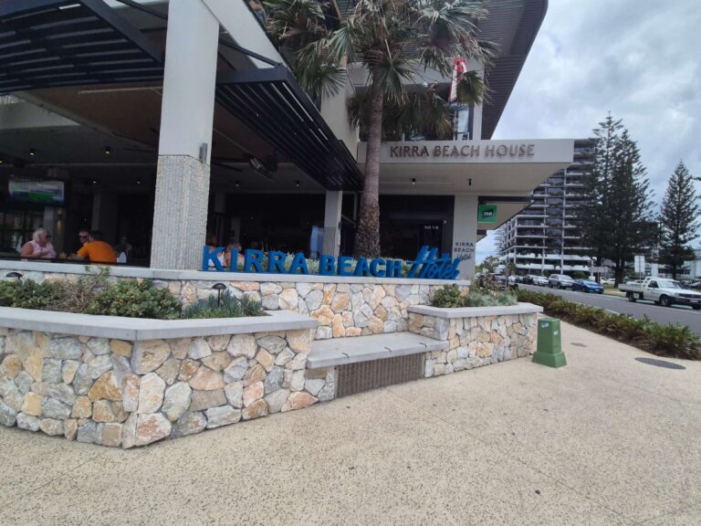 Kirra Beach Hotel