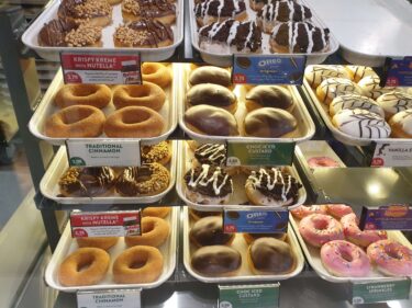 オーストラリアの『クリスピークリーム (Krispy Kreme)』のドーナツが楽しい